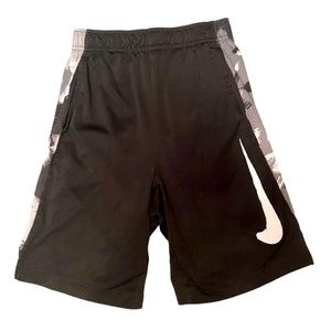 Nike Youth Training Basketball Shorts Black Size Medium